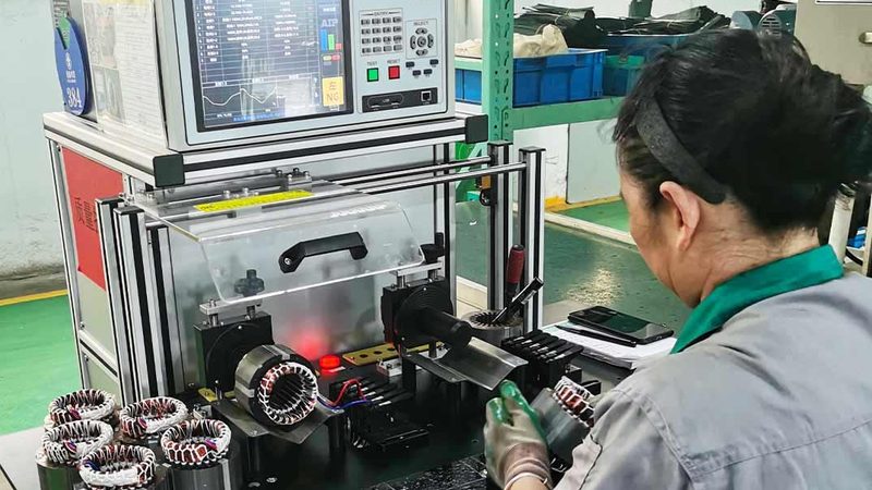 电机维修报价单生成器主要基于以下原理：